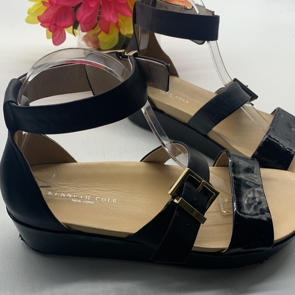 Kenneth Cole Joyce Black Patent Gladiator Sandal Sz 9M. BSN0898F - Picture 5 of 13